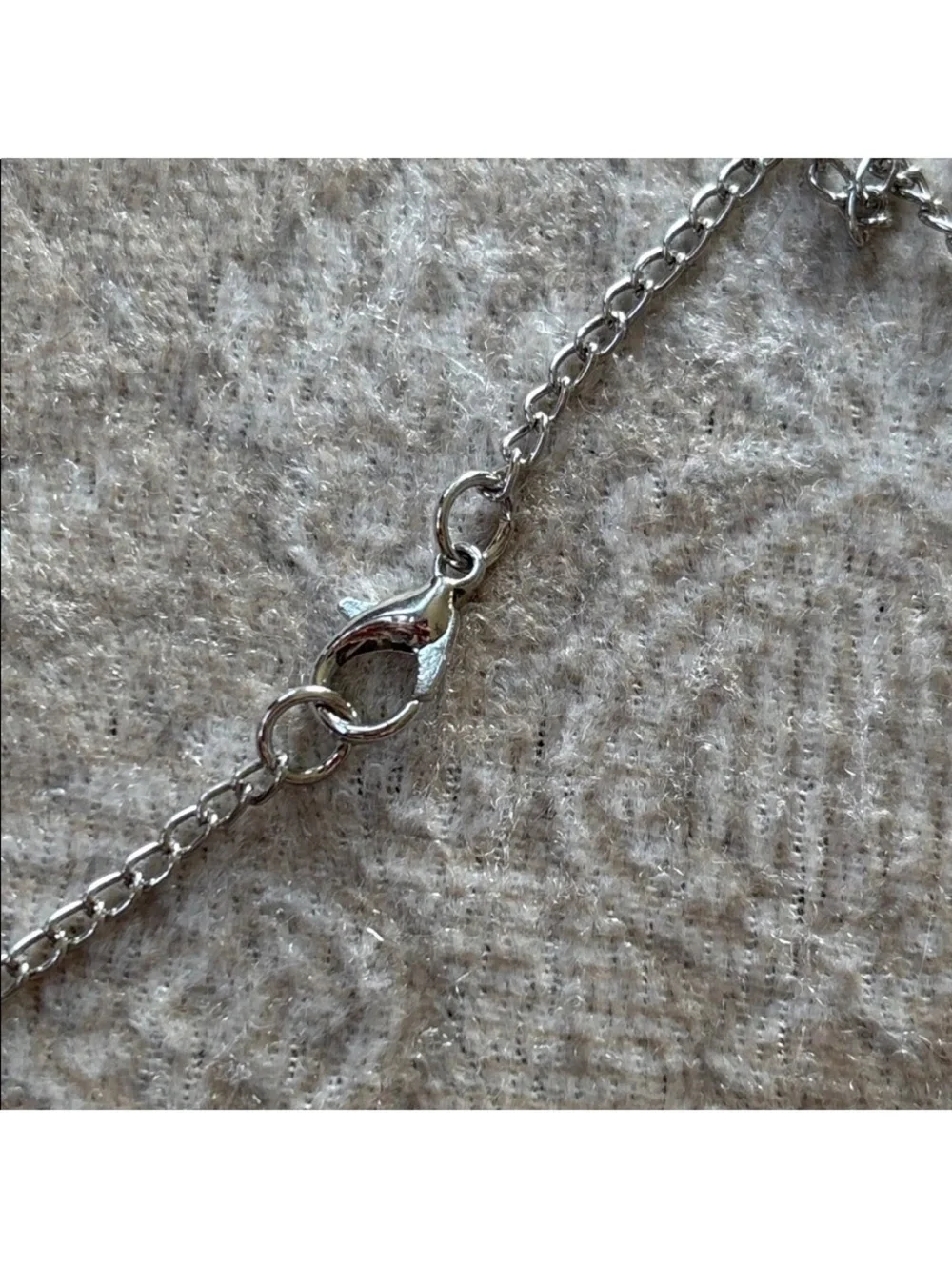 Hello Kitty Silver Tone Chain Cubic Zirconia Crystal Pendant Necklace with Box